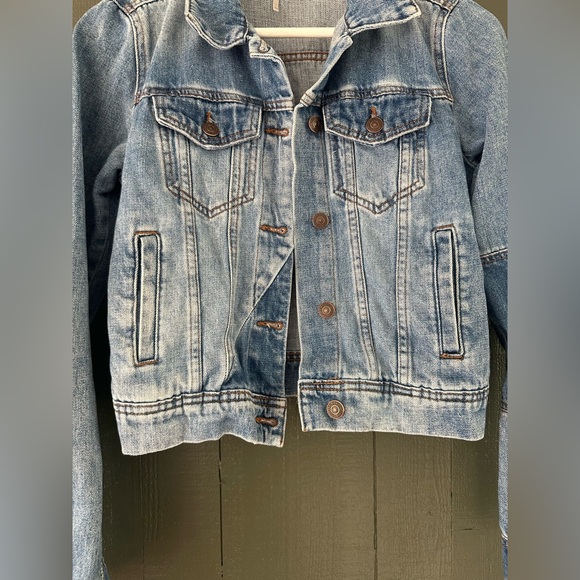 Free People Rumors Crop Denim Trucker Jacket - Picture 2 of 6
